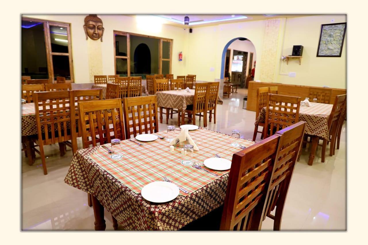 מלון The Ranikhet Continental מראה חיצוני תמונה